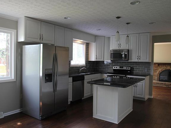 4th image of 4405 Valley Quail Blvd N