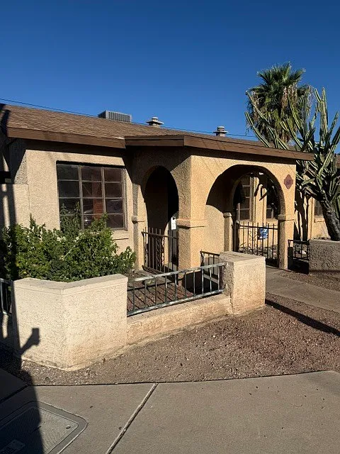 2 bed, 1.0 bath, 873 sqft, $1,000 — Photo 2