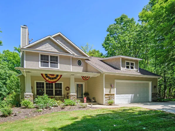 5813 Hunters Rdg, Fennville, MI 49408