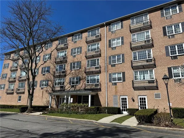 1 Consulate Drive #4-M, Tuckahoe, NY 10707