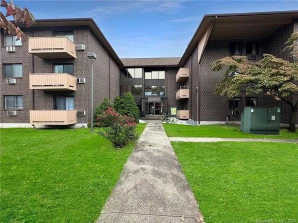 40 California Street #B7, Stratford, CT 06615