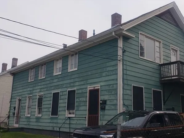 397 Rathbun St, Woonsocket, RI 02895