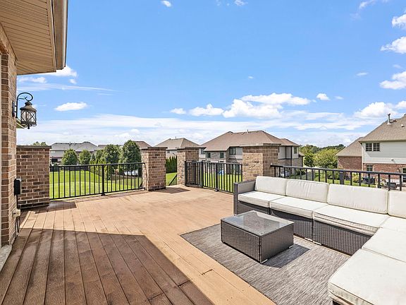 4th image of 21606 Skyway Dr