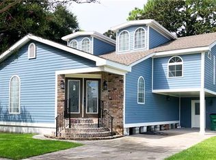 242 Coolidge St, New Orleans, LA 70121