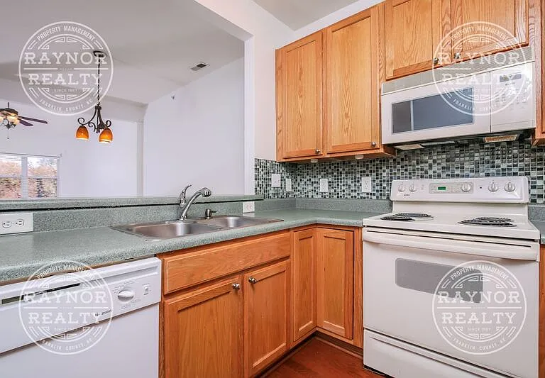 508 Person St #303 — Photo 13