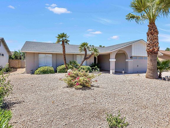 2nd image of 10881 E Sahuaro Dr