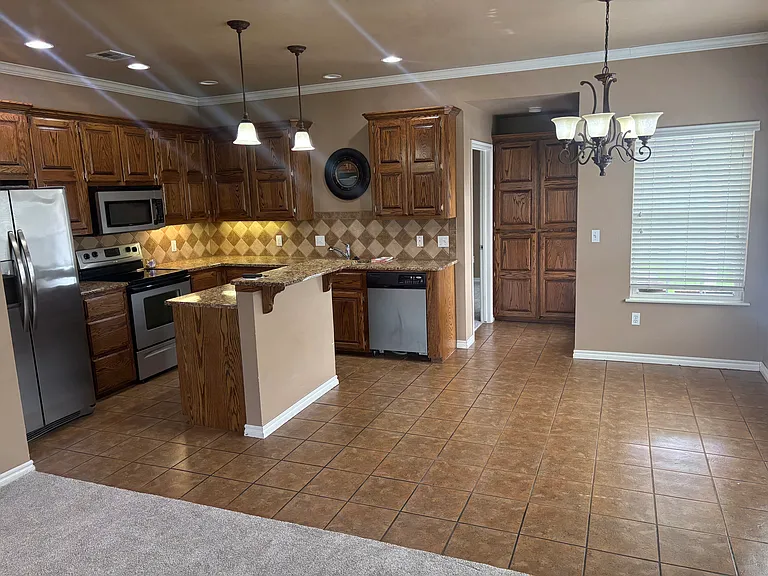 1925 Rain Tree Dr — Photo 15