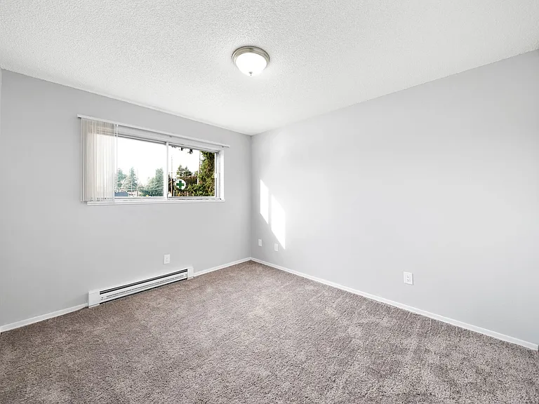 Wetherburne Square Townhomes — Photo 7
