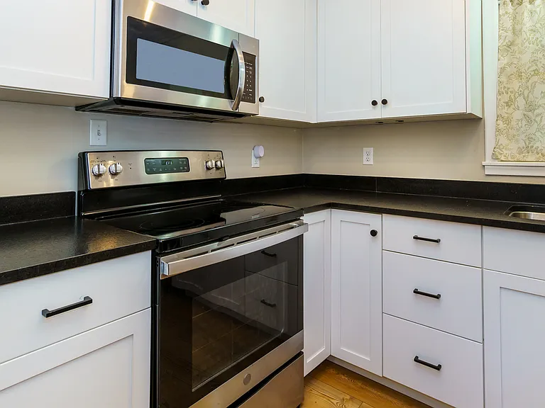 15 16th Ave N #1 — Photo 9
