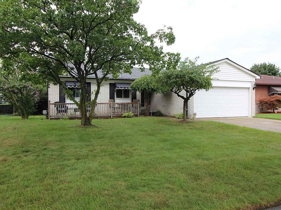 1st image of 43103 Malaga Dr