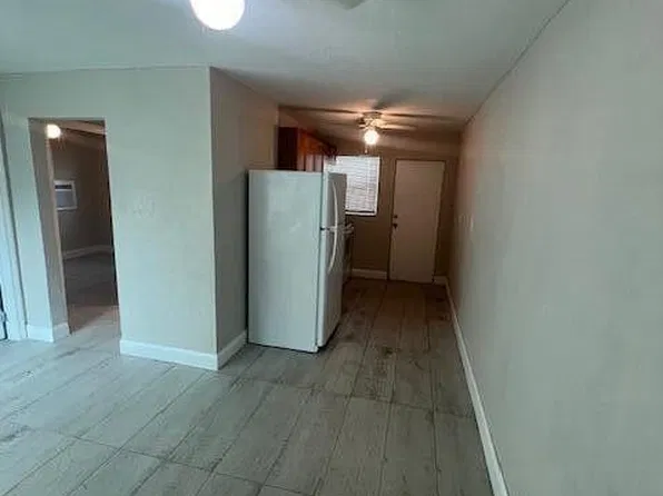 725 21st St APT 2, West Palm Beach, FL 33407