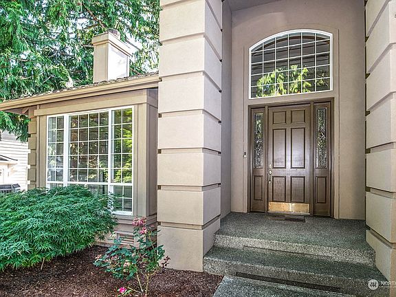 5th image of 15423 33rd Avenue SE