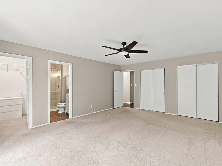 4874 Vermilion Dr — Photo 22