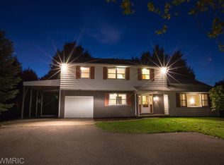 9871 Clyde Park Ave SW, Byron center, MI 49315