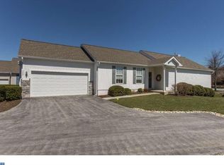 2008 Hunt Master Ln, Glen Mills, PA 19342