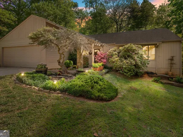 4962 Cherrydale Dr, Douglasville, GA 30135
