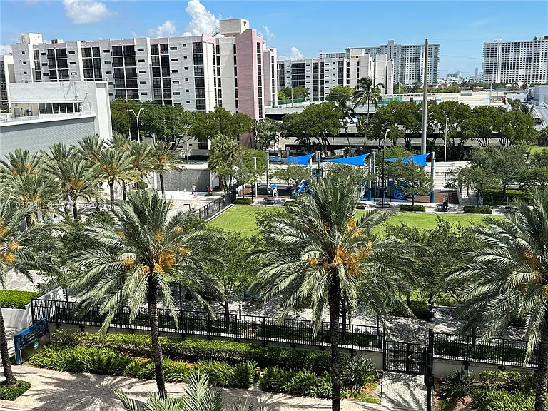 150 Sunny Isles Blvd #11102 — Photo 39