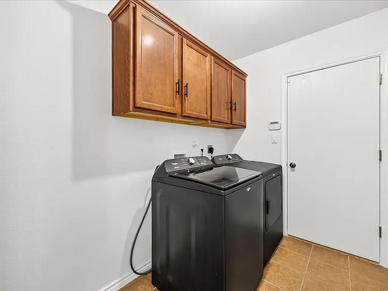 3810 Los Arroyos — Photo 35