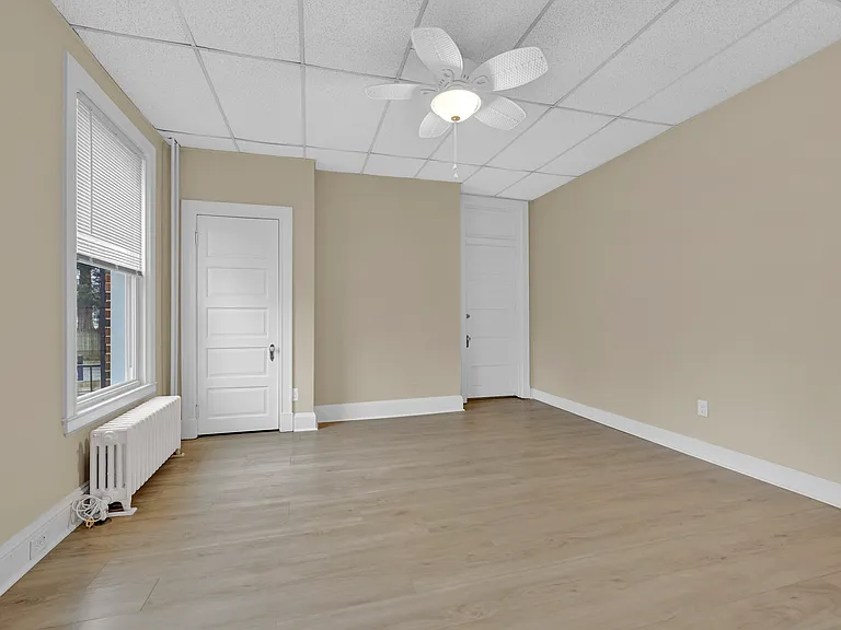 2203 Edmondson Ave #6 — Photo 3