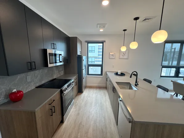 (undisclosed Address), West Roxbury, MA 02132