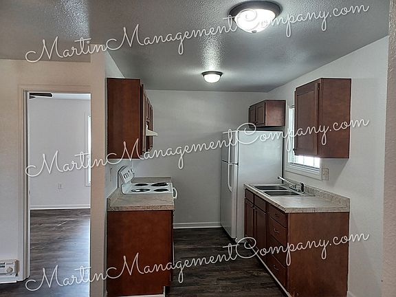 4th image of 1900 W 10th St #B1