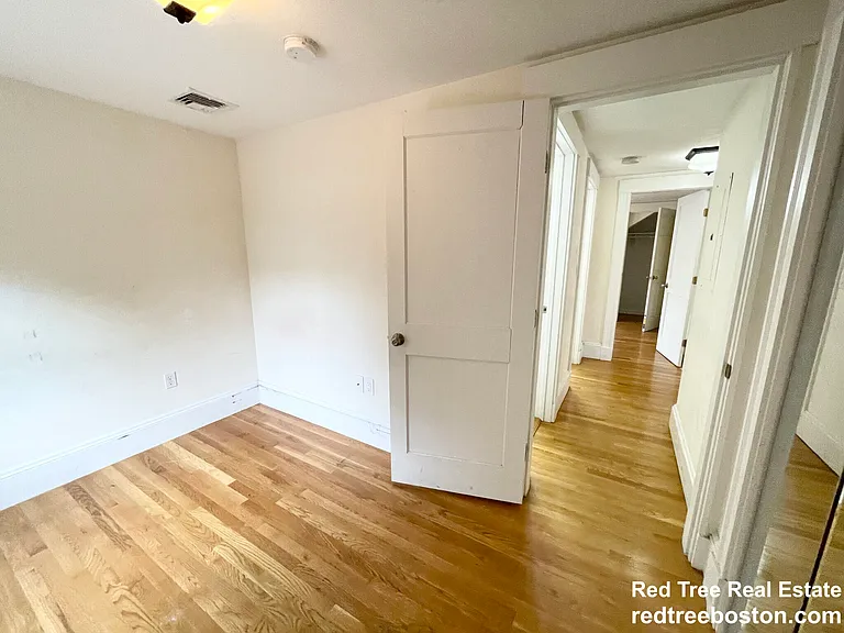 15 Sunset St #3 — Photo 12