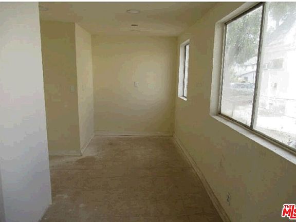 5th image of 243 E 29th St #243