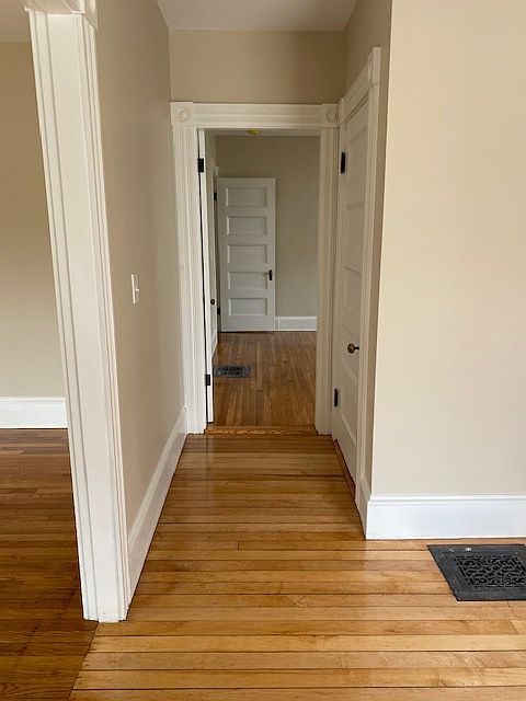 Foyer, looking into third bedroom