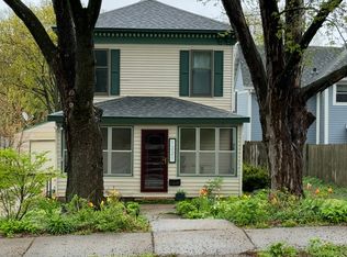1221 3rd St S, Stillwater, MN 55082