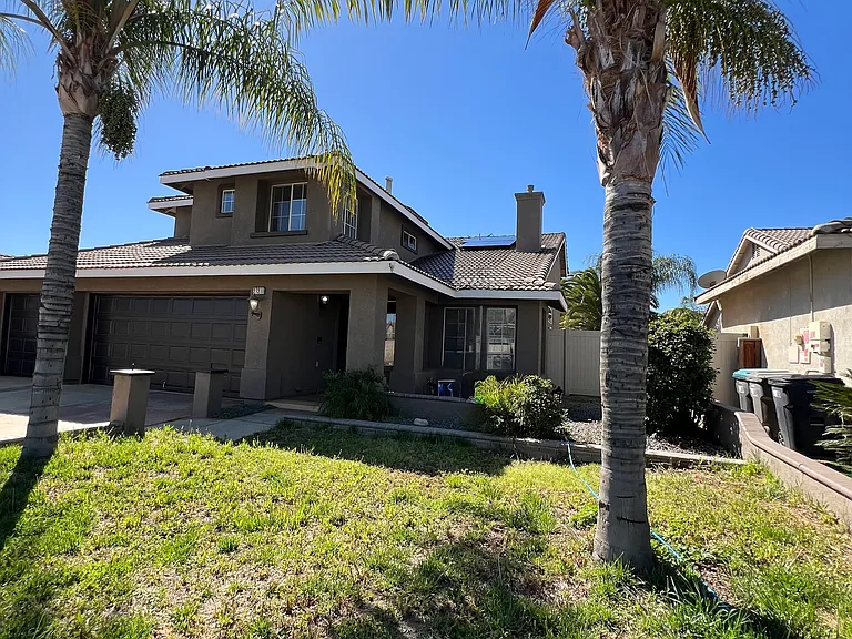 27211 Soprano St — Photo 1