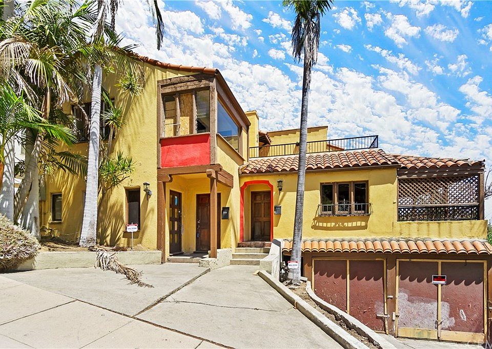 1st image of 1832 Micheltorena St
