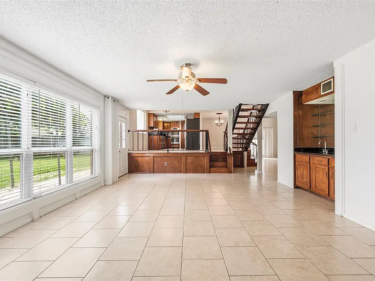 21431 Park Bend Dr — Photo 16