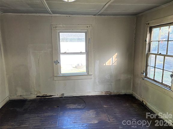 3rd image of 317 Orr Dr