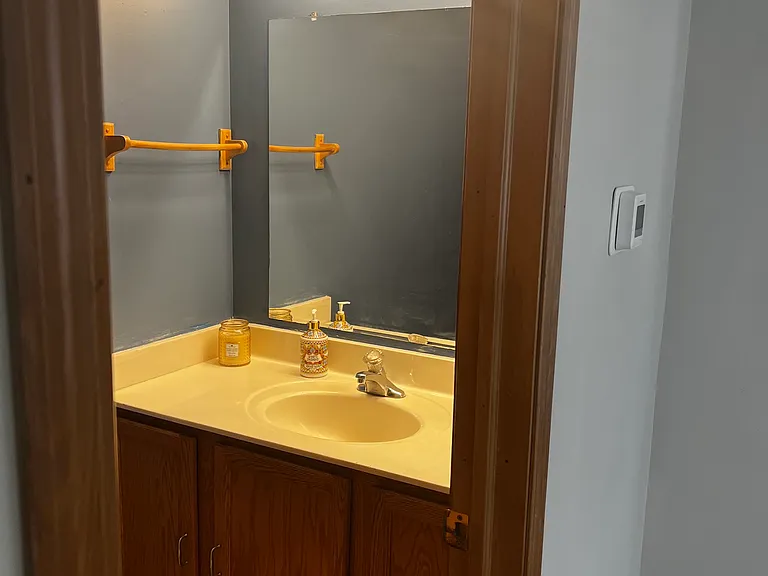 4447 W Lawn Ave — Photo 6