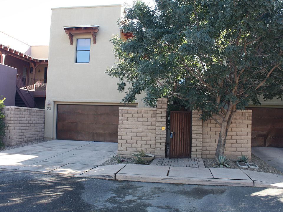1st image of 72 E Castlefield Cir