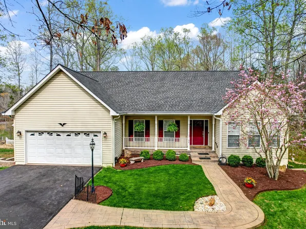 56 Coakley Ln, Fredericksburg, VA 22406