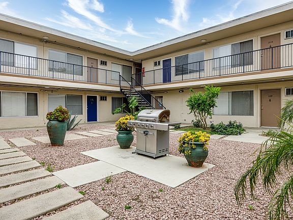3rd image of 4444 Hazeltine Ave APT 207