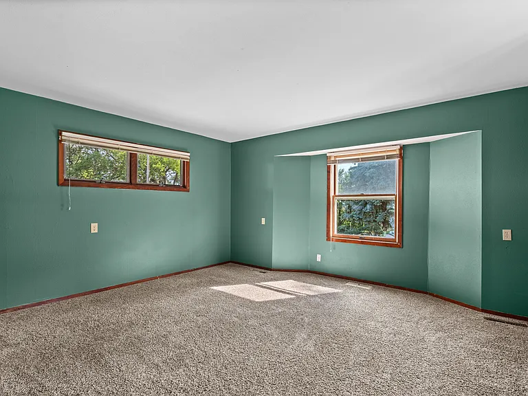 208 Court St — Photo 5