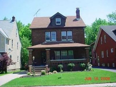 2187 Cranston Rd, University Heights, OH, 44118