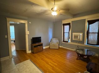 716 E Black Ave APT A, Springfield, IL 62702