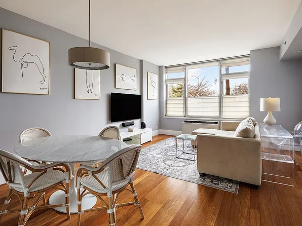 30 Bayard St APT 1A, Brooklyn, NY 11211