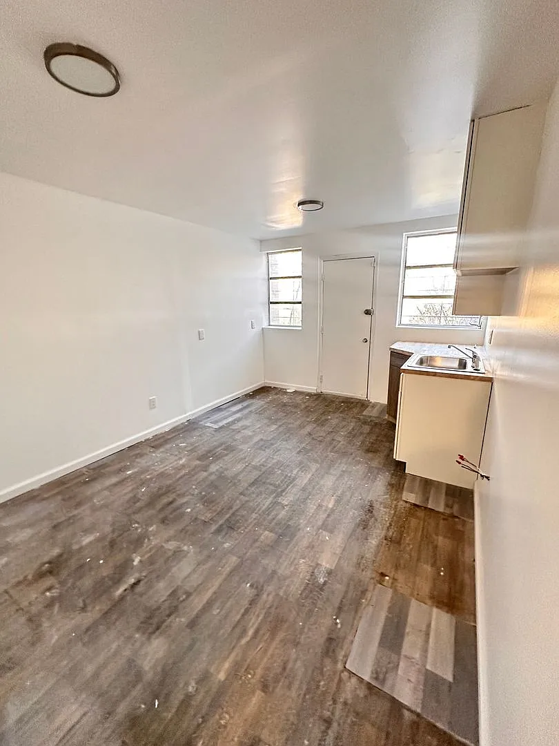 5023 Walnut Street — Photo 3