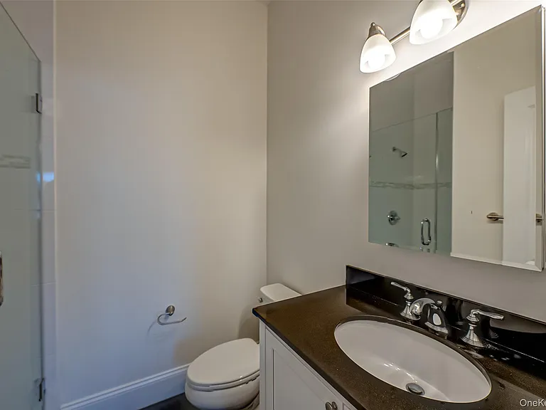 41 Green St #2C — Photo 12