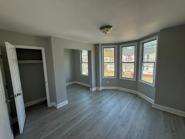 591 S 19th St #5C — Photo 6