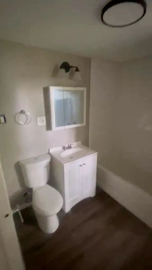 3 bed, 1155 sqft, $1,450 — Photo 2