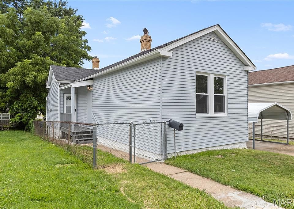 1st image of 811 Regina Ave