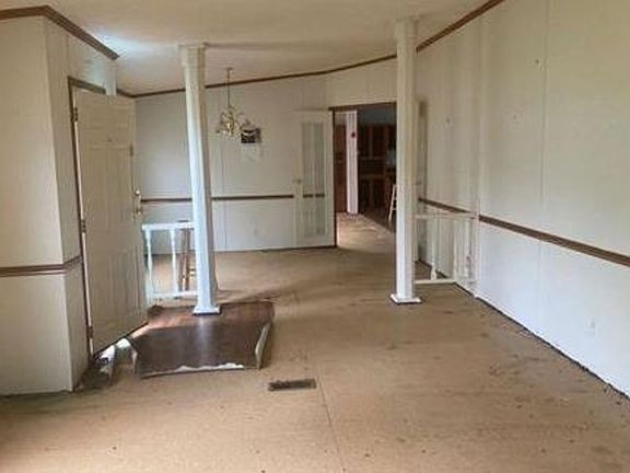 2nd image of 83 Cottonwood Dr