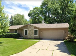508 N Camellia Ln, Appleton, WI 54915