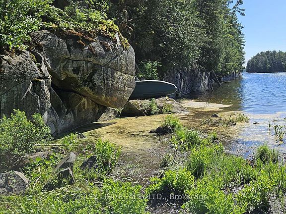 4th image of 26 Fox Farm Rd