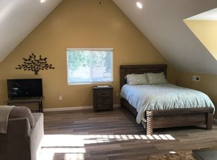 518 Depot St #1, Chapel Hill, TN 37034